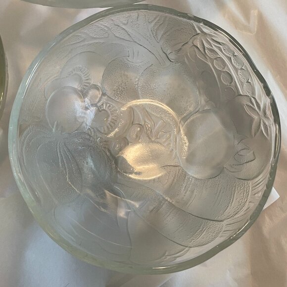 VINTAGE Salad Bowl Set in Frosted Pressed Glass Six (6) Pieces Exc. Condition - Picture 11 of 12